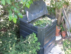 Garden Compost bin, in Toulouse , France.
